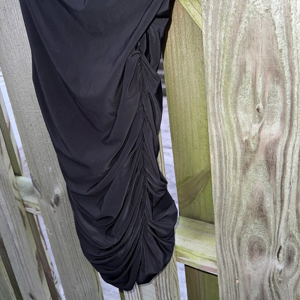 Forever 21 Black One Shoulder bodycon dress - Picture 3 of 8